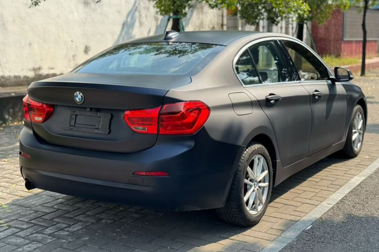 Used BMW 1 Series 2018 118i Fashion Model Exterior 9