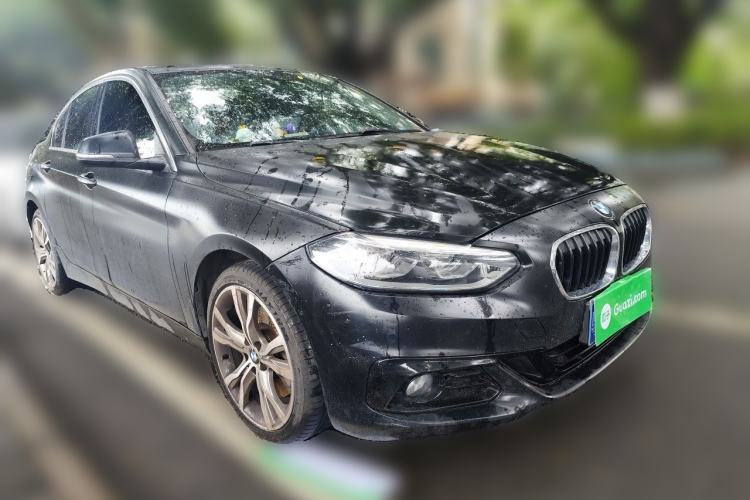 Used BMW 1 Series 2018 125i Sport Edition Front Right 45 Deg
