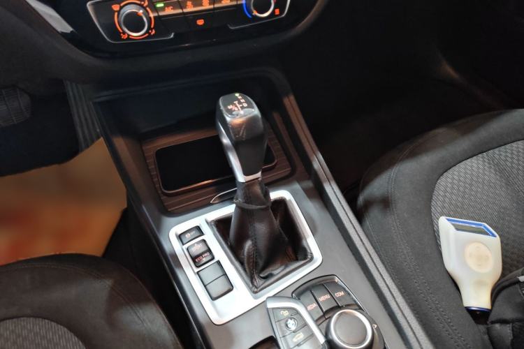 Used BMW 1 Series 2018 118i Fashion Model Gear Lever