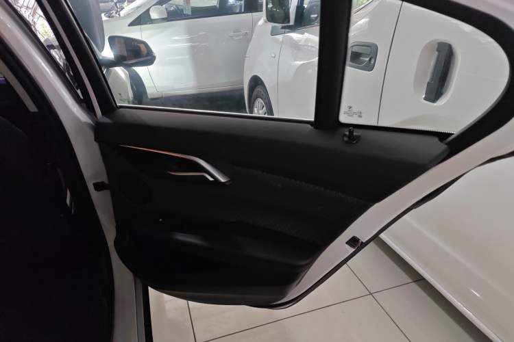 Used BMW 1 Series 2018 118i Fashion Model Interior 6