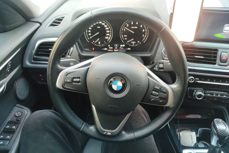 Used BMW 1 Series 2018 118i Sport Edition Steering Wheel