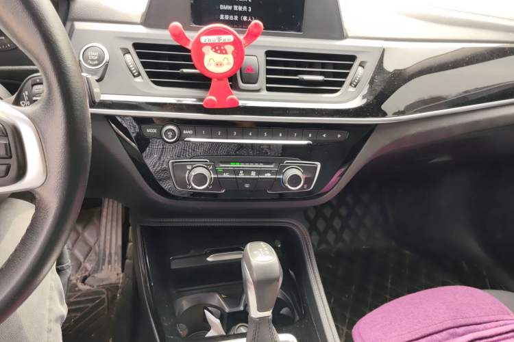 Used BMW 1 Series 2018 118i Sport Edition Audio And AC Panel
