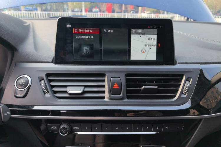 Used BMW 1 Series 2018 118i Design Package Edition Audio And AC Panel