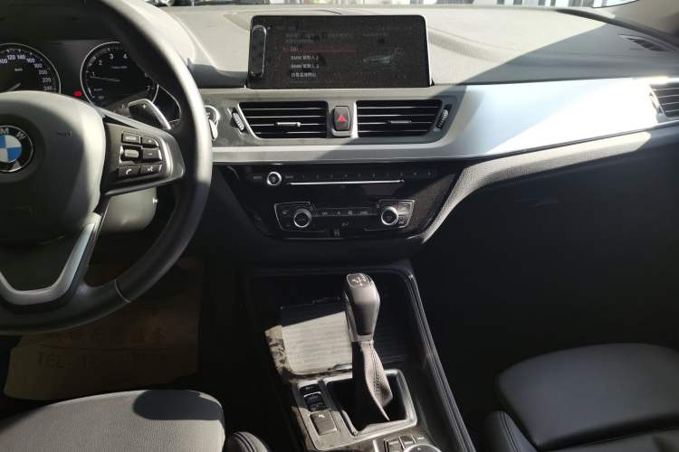 Used BMW 1 Series 2018 120i Design Package Model Audio And AC Panel