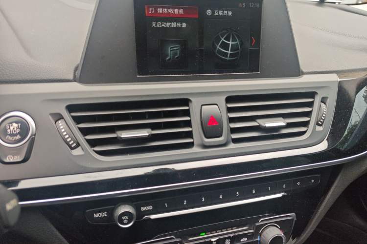 Used BMW 1 Series 2018 118i Sport Edition Audio And AC Panel