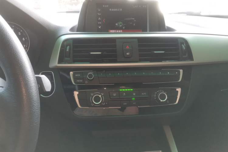 Used BMW 1 Series 2018 118i Leading Model Audio And AC Panel