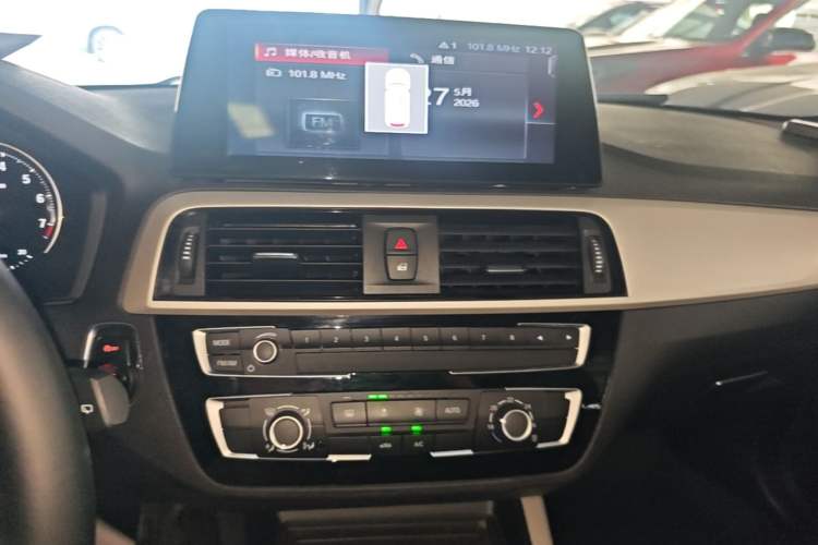 Used BMW 1 Series 2018 118i Leading Model Audio And AC Panel