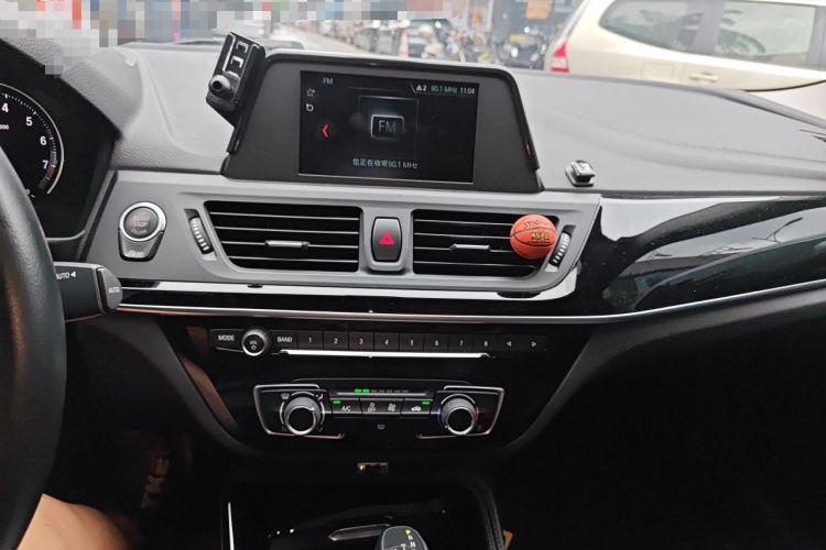 Used BMW 1 Series 2018 118i Sport Edition Audio And AC Panel