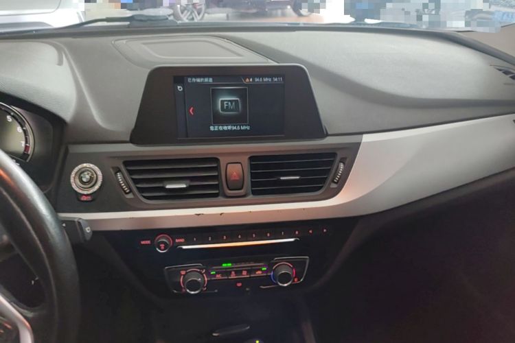 Used BMW 1 Series 2018 118i Fashion Model Audio And AC Panel