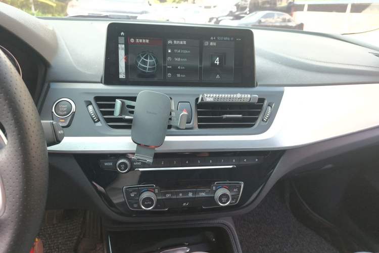 Used BMW 1 Series 2018 120i Design Package Model Audio And AC Panel