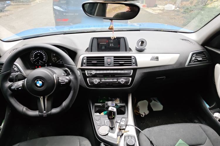 Used BMW 1 Series 2018 118i Leading Model Center Console