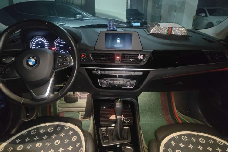 Used BMW 1 Series 2018 Facelifted 118i Sport Edition Center Console