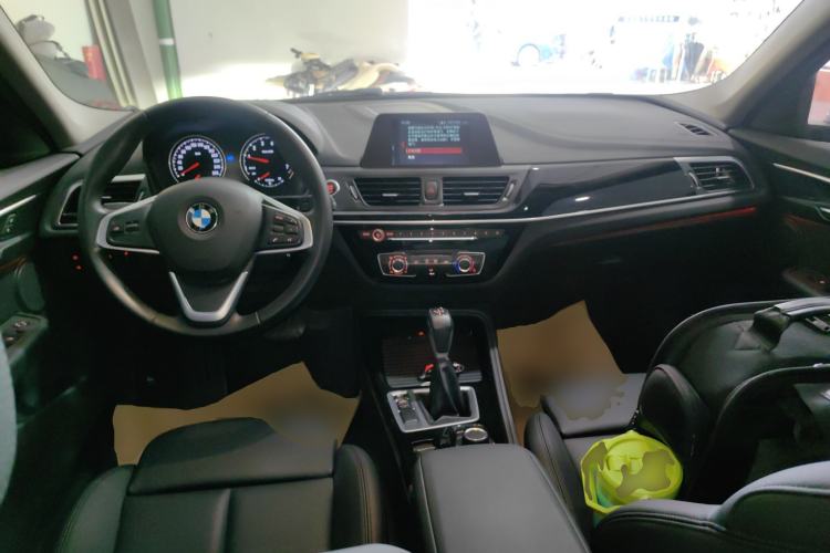 Used BMW 1 Series 2018 Facelifted 118i Sport Edition Center Console