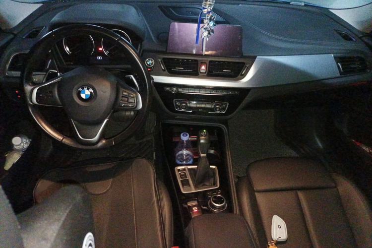 Used BMW 1 Series 2018 120i Design Package Model Center Console