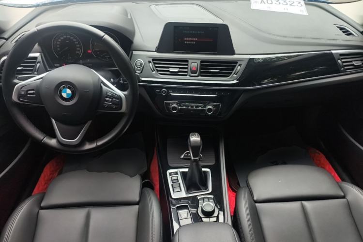 Used BMW 1 Series 2018 118i Sport Edition Center Console