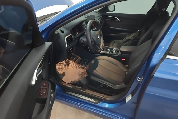 Used BMW 1 Series 2018 Restyled 120i Design Package Edition Driver Seat