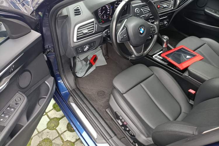 Used BMW 1 Series 2018 118i Sport Edition Driver Seat