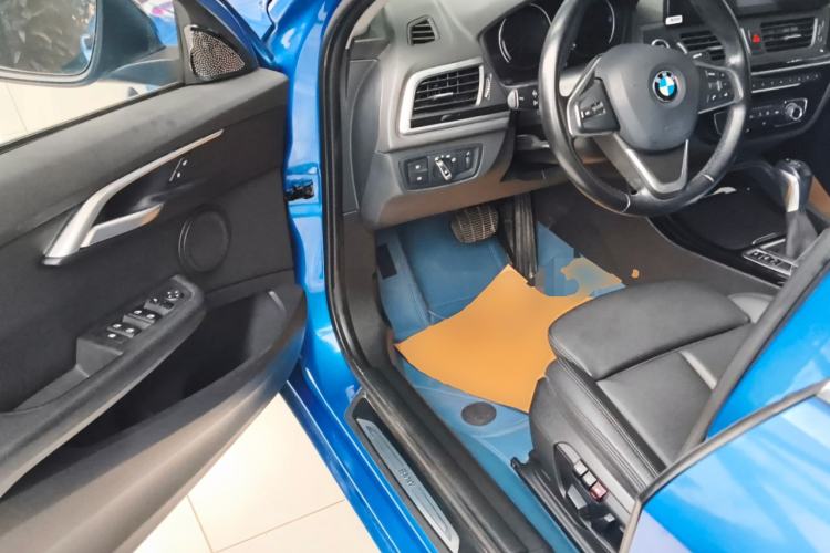 Used BMW 1 Series 2018 118i Sport Edition Driver Seat