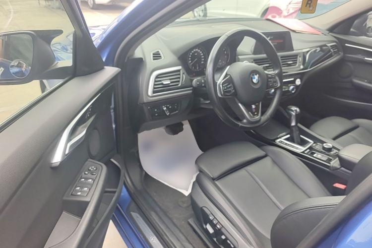 Used BMW 1 Series 2018 118i Sport Edition Driver Seat