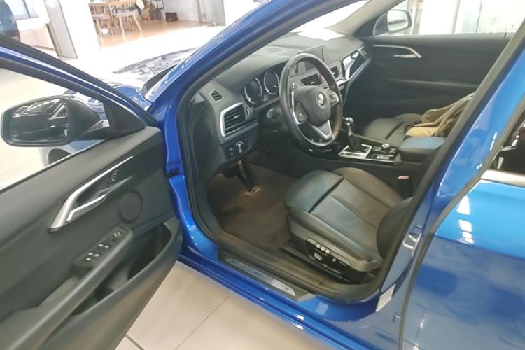 Used BMW 1 Series 2018 118i Sport Edition Driver Seat