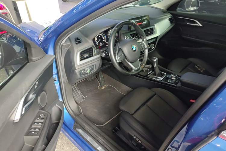 Used BMW 1 Series 2018 120i Design Package Model Driver Seat