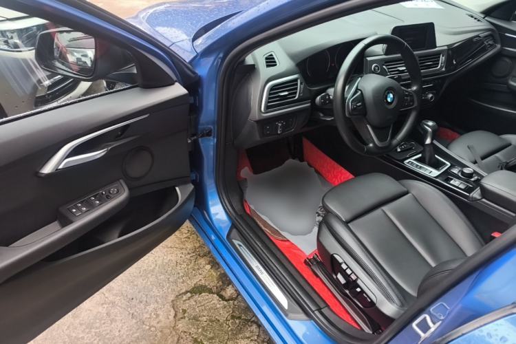 Used BMW 1 Series 2018 118i Sport Edition Driver Seat