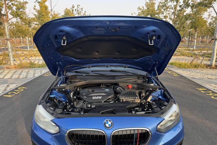 Used BMW 1 Series 2018 118i Fashion Model Engine Bay