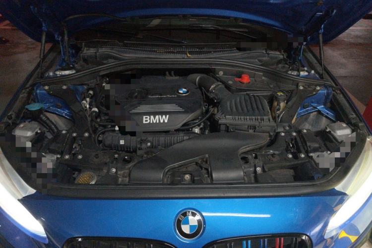 Used BMW 1 Series 2018 120i Design Package Model Engine Bay