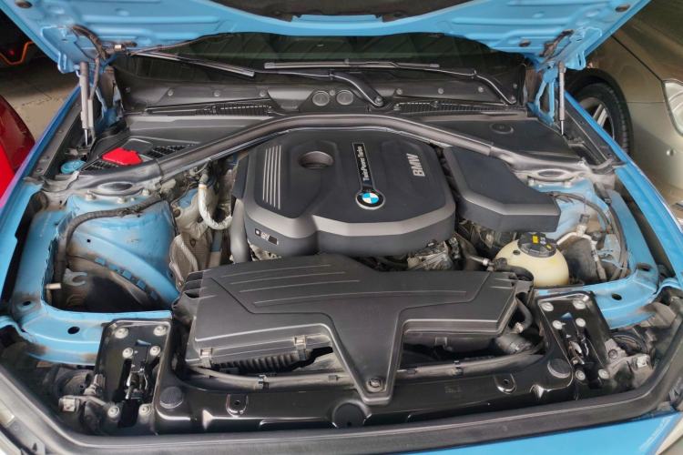 Used BMW 1 Series 2018 118i Leading Model Engine Bay