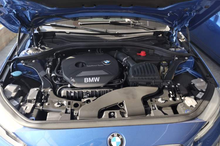 Used BMW 1 Series 2018 120i Design Package Model Engine Bay