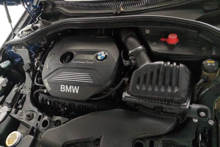 Used BMW 1 Series 2018 120i Design Package Model Engine Bay