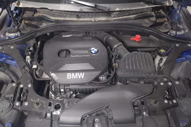 Used BMW 1 Series 2018 118i Fashion Model Engine Bay