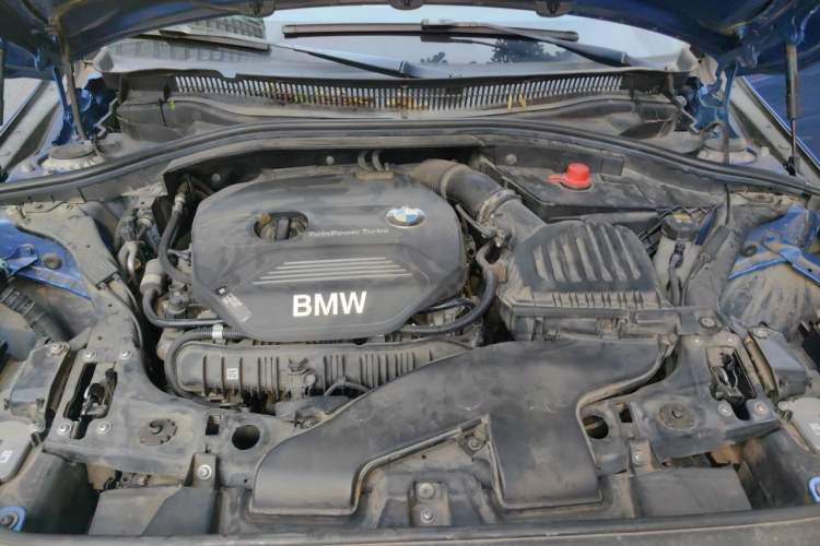 Used BMW 1 Series 2018 120i Design Package Model Engine Bay