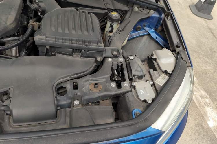 Used BMW 1 Series 2018 118i Sport Edition Engine Bay Left