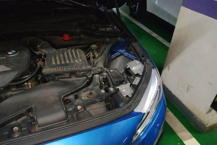 Used BMW 1 Series 2018 Facelifted 118i Sport Edition Engine Bay Left