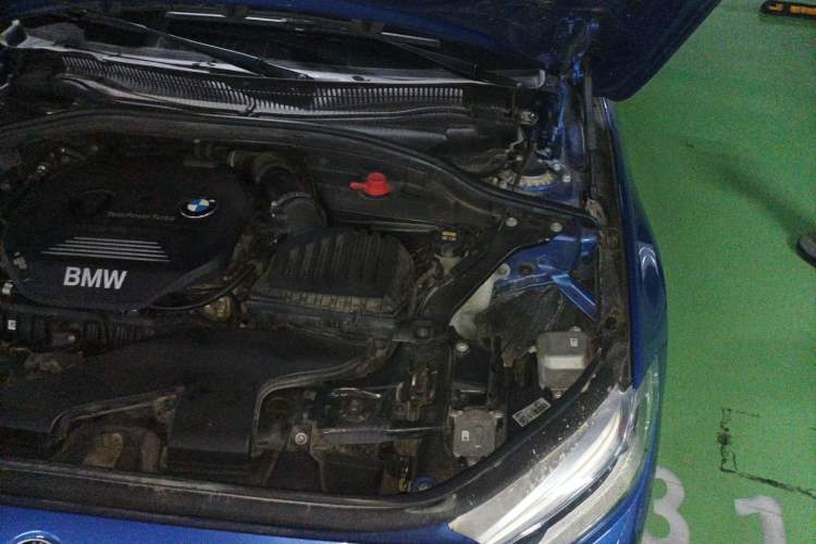 Used BMW 1 Series 2018 120i Design Package Model Engine Bay Left