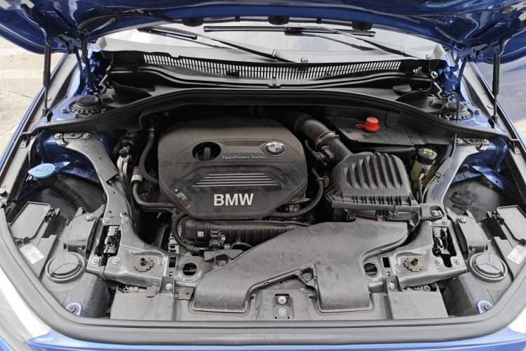 Used BMW 1 Series 2018 118i Fashion Model Engine Bay
