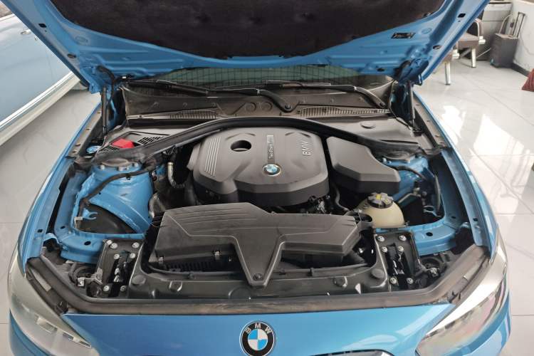 Used BMW 1 Series 2018 118i Leading Model Engine Bay
