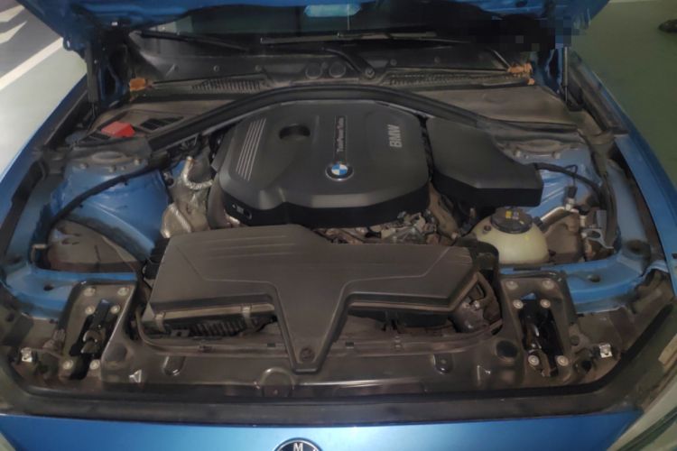 Used BMW 1 Series 2018 118i Sport Design Package Engine Bay