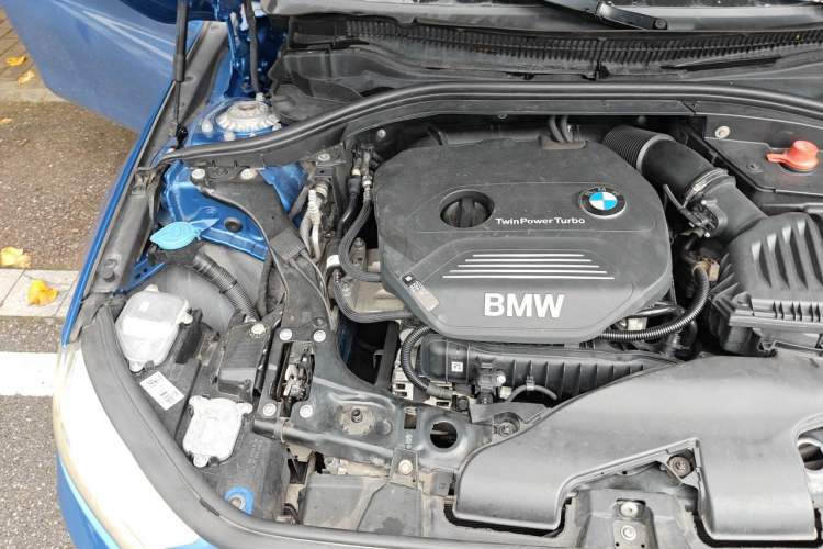 Used BMW 1 Series 2018 118i Sport Edition Engine Bay Right