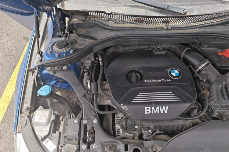 Used BMW 1 Series 2018 Facelifted 118i Sport Edition Engine Bay Right