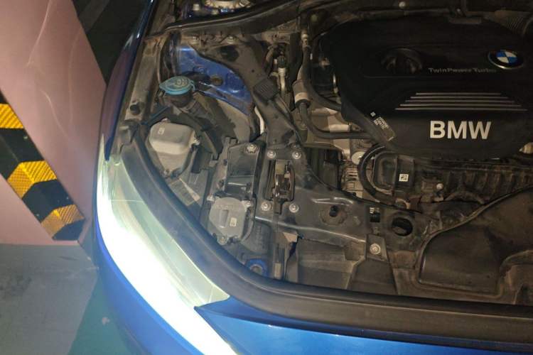 Used BMW 1 Series 2018 Facelifted 118i Sport Edition Engine Bay Right