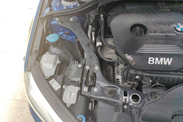 Used BMW 1 Series 2018 118i Sport Edition Engine Bay Right