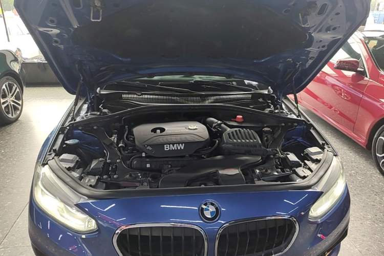 Used BMW 1 Series 2018 120i Design Package Model Engine Bay