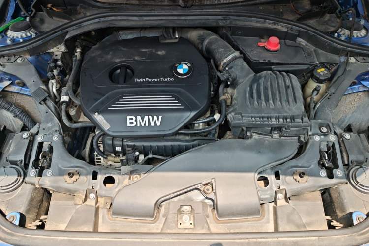 Used BMW 1 Series 2018 118i Fashion Model Engine Bay