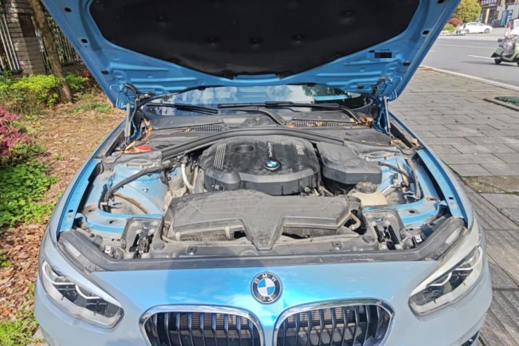 Used BMW 1 Series 2018 118i Sport Design Package Engine Bay