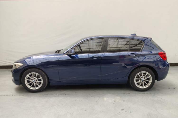 Used BMW 1 Series 2018 118i Leading Model Exterior 12