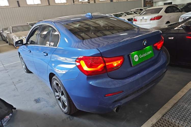 Used BMW 1 Series 2018 118i Sport Edition Exterior 2