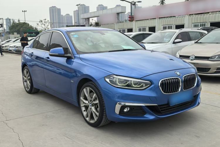 Used BMW 1 Series 2018 120i Design Package Model Exterior 2