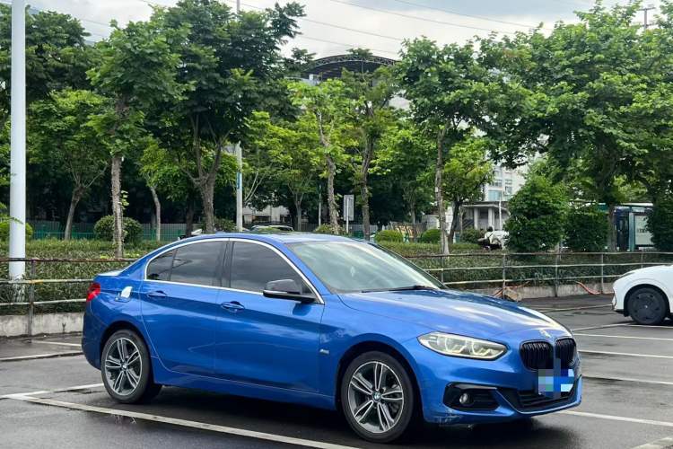 Used BMW 1 Series 2018 118i Sport Edition Exterior 2